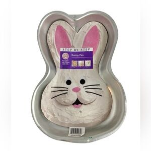 Wilton Step by Step Aluminum BUNNY PAN 14x10 Instructions